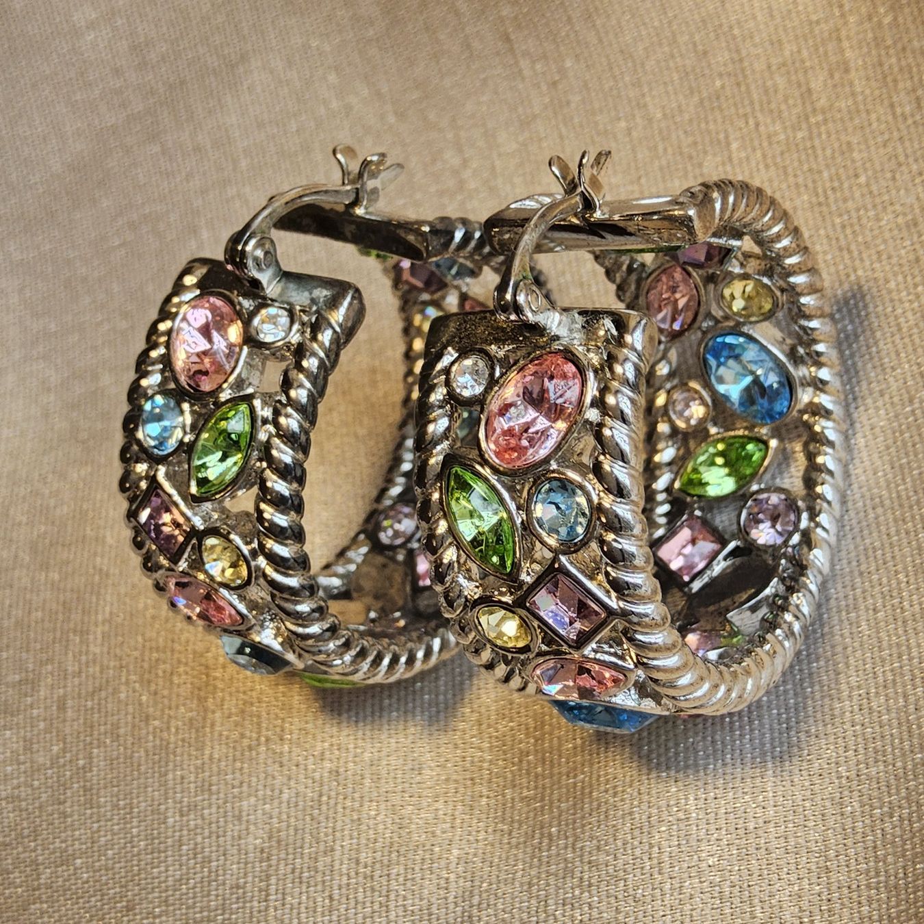 Ohrringe & -stecker: Vintage wunderschöne Strass Creolen – Gebraucht aus Zürich von helsan 2