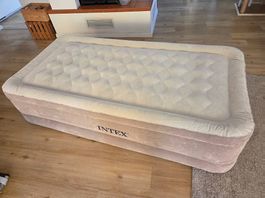 2 Stk Luftmatratze Intex Dura-Beam Deluxe Ultra Plush Queen