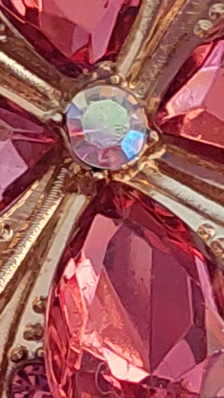 Spille & Fermagli: Brosche Kleeblatt rosa pinke Strass – Nuovo (secondo la descrizione) da Oberwil BL venduto da Hunajakakku 3