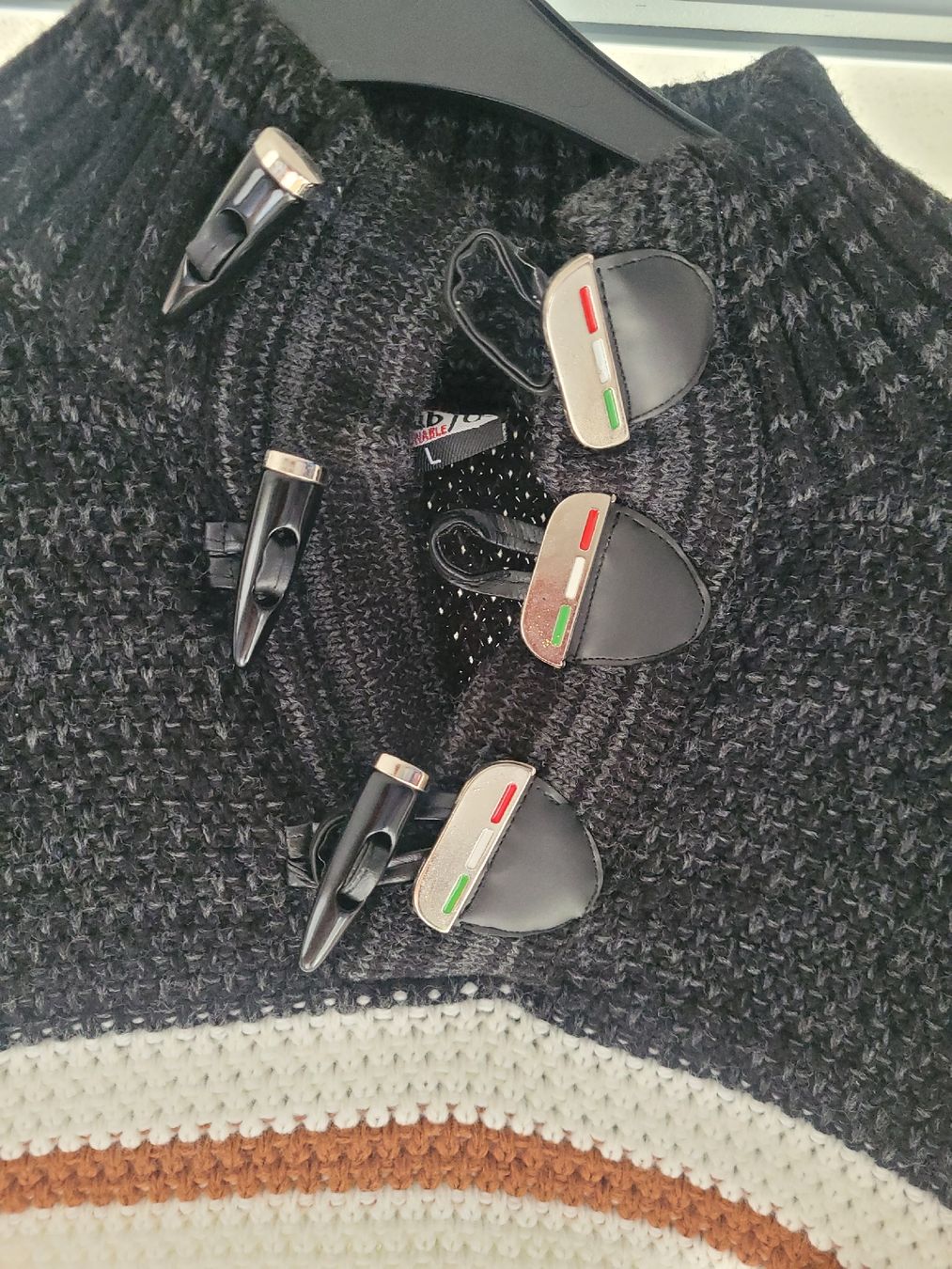 Maglioni & Felpe: Club JU Strickpullover Gr. L - Hingucker! NEUE! – Nuovo e nell'imballaggio originale da Bassersdorf venduto da K1966 1