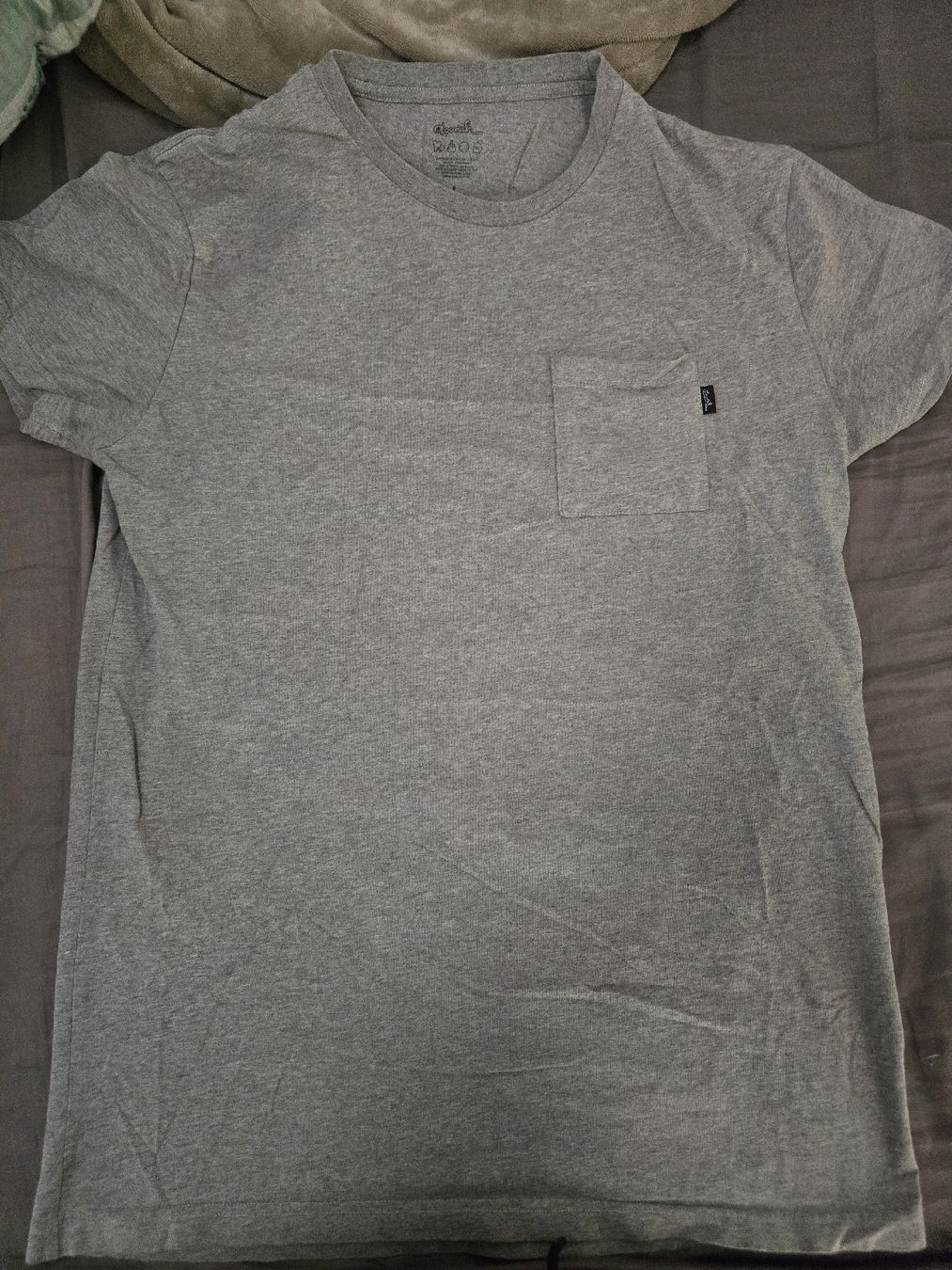 T-Shirts: T-shirt Doodah décontracté gris - taille L – Gebraucht aus Mont-sur-Lausanne von Didinho