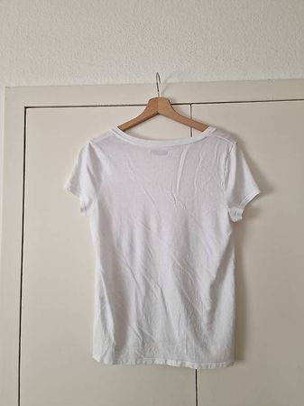 Weisses Shirt mit V- Ausschnitt - Grösse L