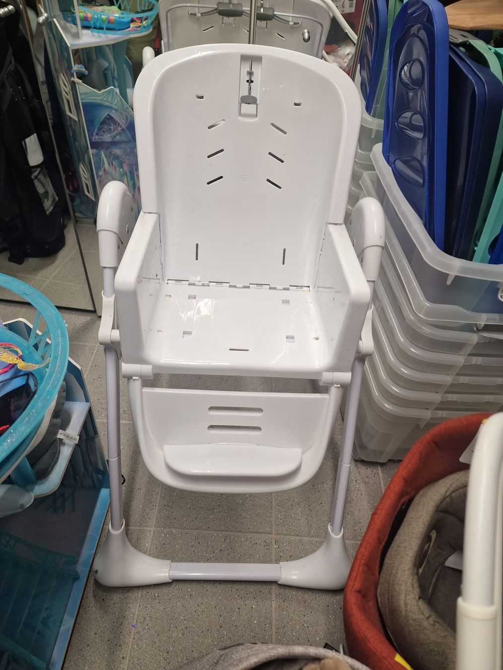 Stühle: Kinderstuhl und Laufrad – Gebraucht aus Lachen SZ von mar_22sq
