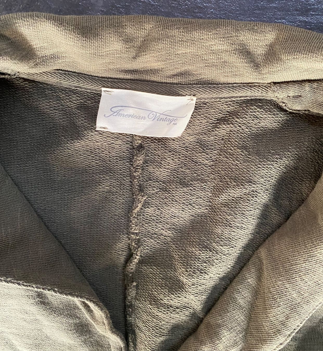 Vestes: Jacke olive von American Vintage M – D'occasion à Chur par simhofstr 3