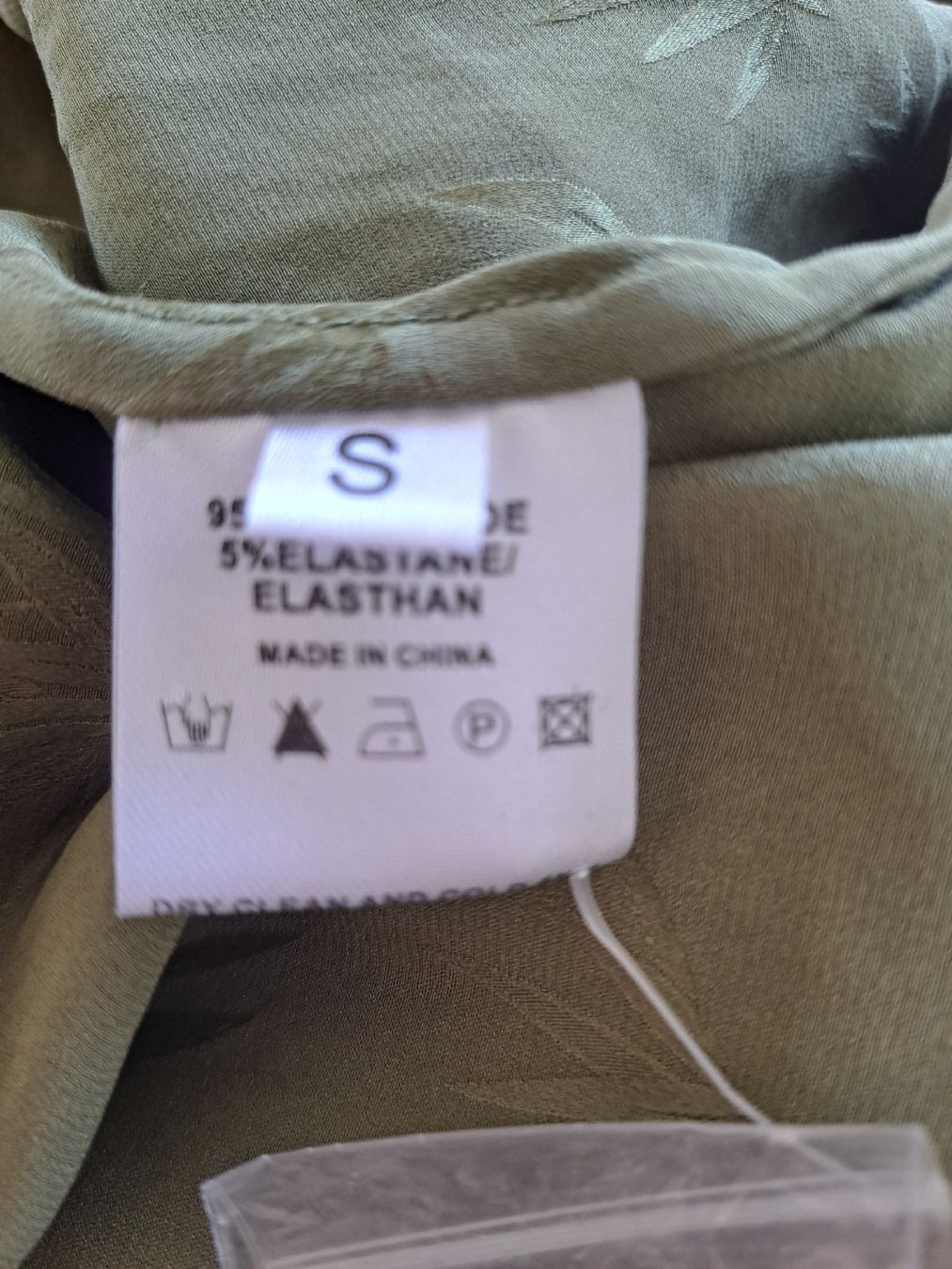 Robes: Jadicted Kleid Seide – D'occasion à Thalwil par sternenstaub369 3