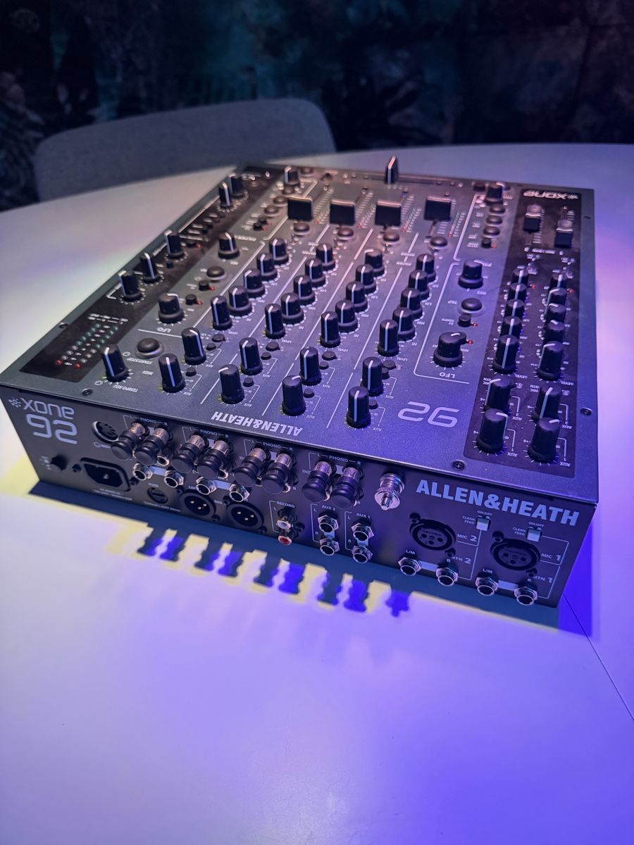 Allen & Heath Console di mixaggio: Allen & Heath Xone:92 Mischpult gebraucht – Nuovo (secondo la descrizione) da Zürich venduto da Marbolix 7