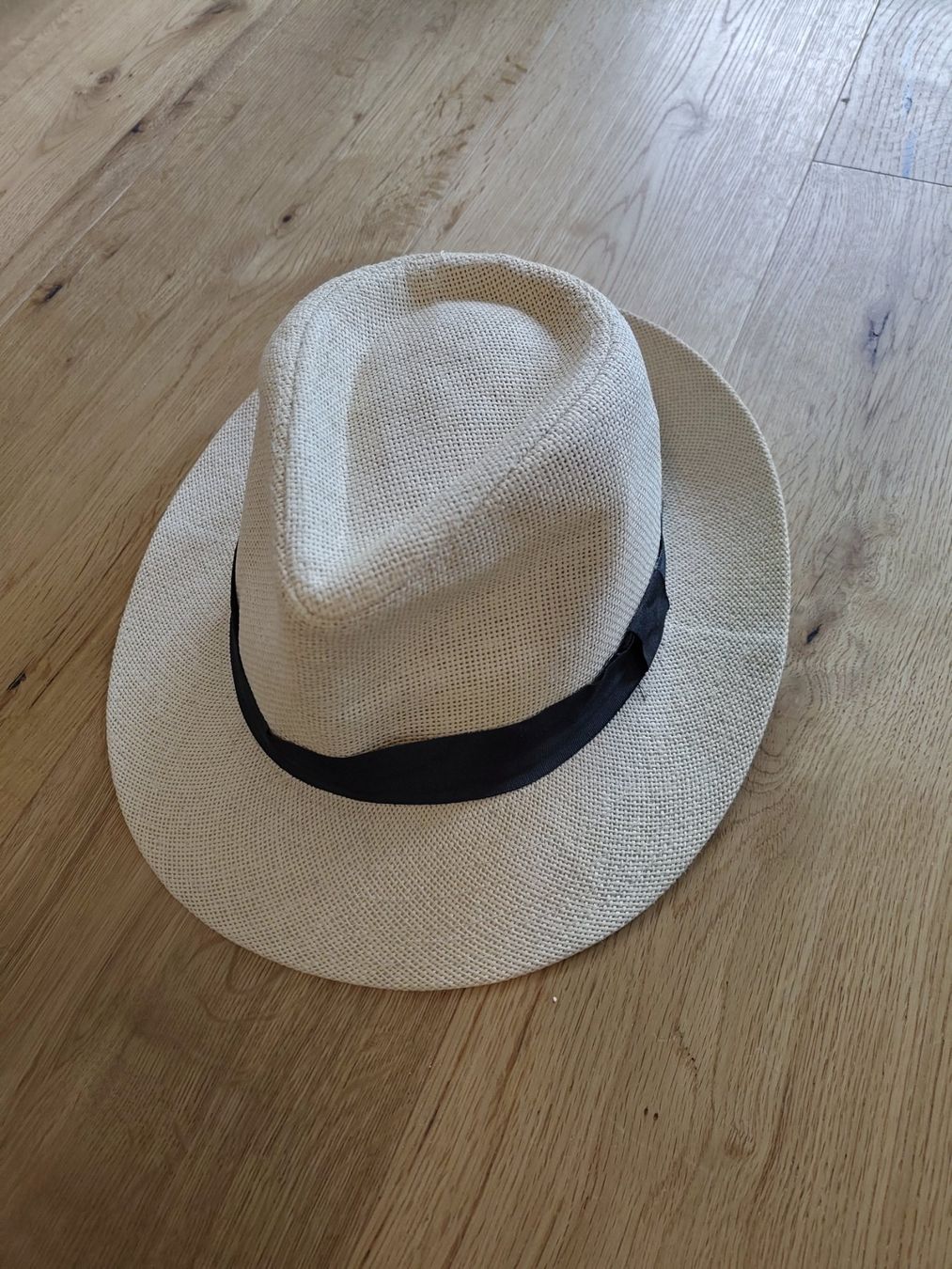 Hüte, Mützen & Caps: Sommerhut Grösse 59 – Gebraucht aus Interlaken von dmncmg