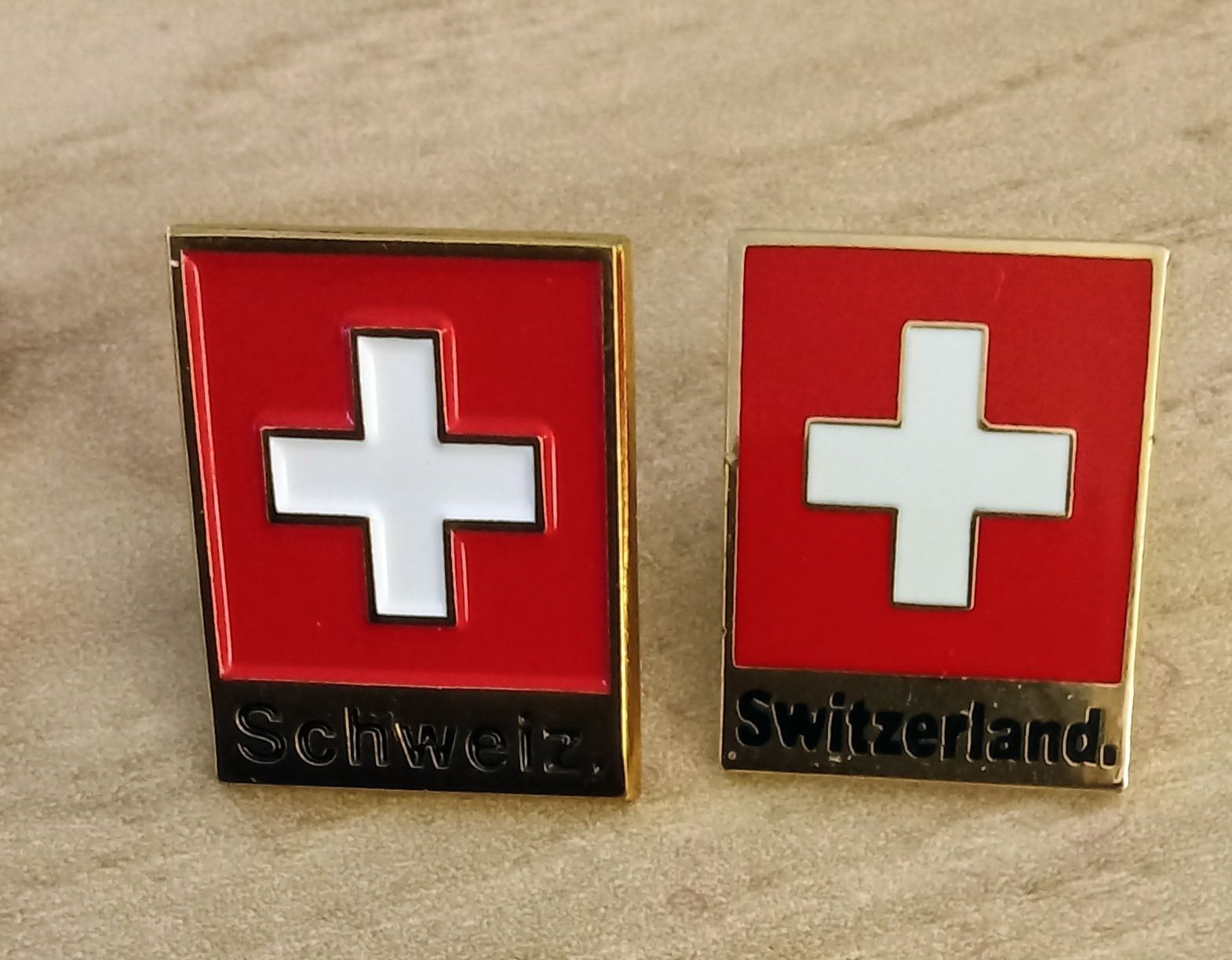 Plaketten & Abzeichen: Pin Schweiz  – Gebraucht aus Liebefeld von CD-Urs