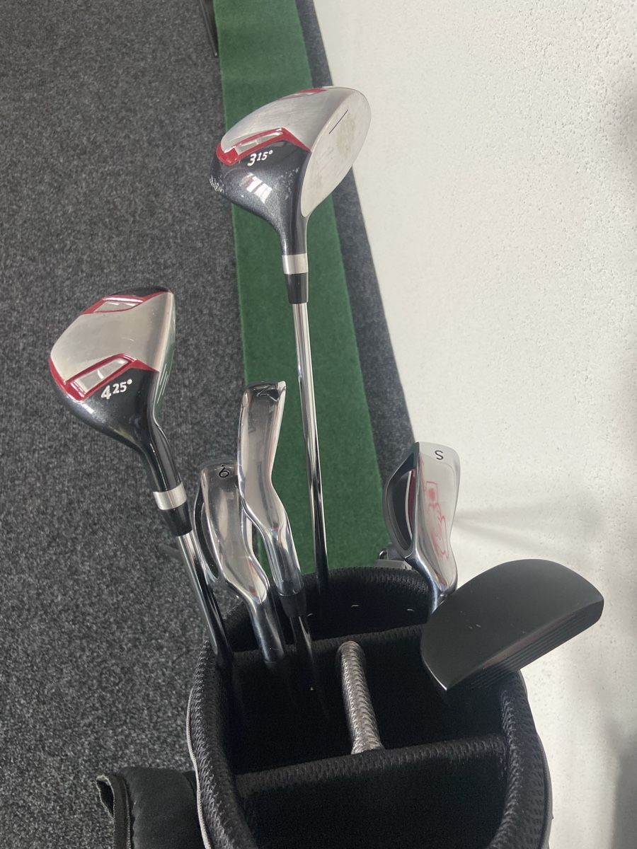 Mazze & Set: Golfset komplett mit Bag und Puttermatte! – Nuovo (secondo la descrizione) da Winkel venduto da BB71034 1