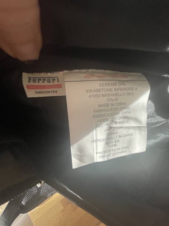 Zaini: Ferrari Collector sac à dos  – Usato da Troinex venduto da nadinebmichaelson 3