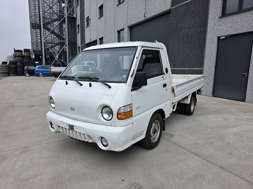 Veicoli commerciali: Hyundai H100 Collaudato – Usato da Cadenazzo venduto da LuismacchineSagl 1
