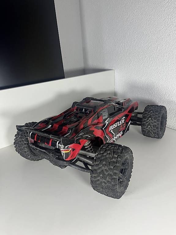 RC Kits de montage: Traxxas Rustler Rc Auto – D'occasion à Brüttisellen par arm_ks2r 1