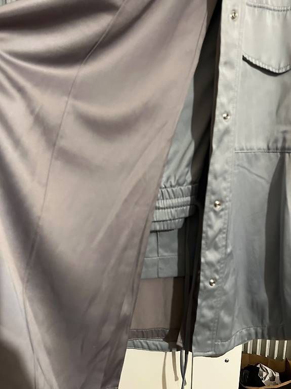 Lotti di vestiti: Zara Zweiteiler aus Seide – Usato da Zürich venduto da fpa_8jdv 1