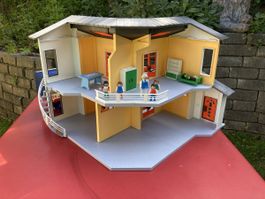 Playmobil Haus mit LKW und Figuren - Sommer Angebot ☀️