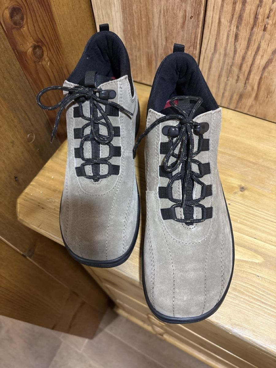 Helvesko Scarpe da donna: Chaussures Helvesko – Nuovo (secondo la descrizione) da Monthey venduto da chocolatnoir01