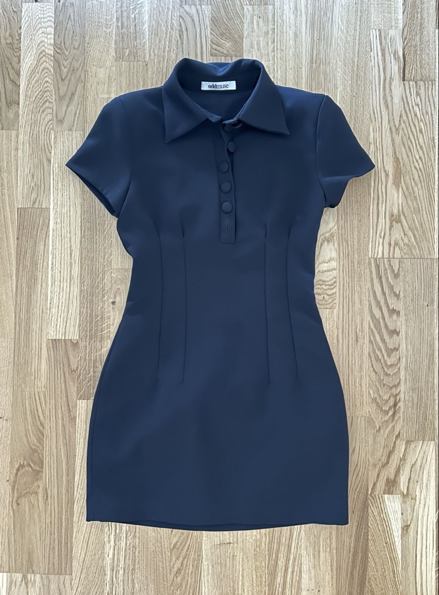 Vestiti: Odd muse dress M – Nuovo (secondo la descrizione) da Heiden venduto da sch_ky7m