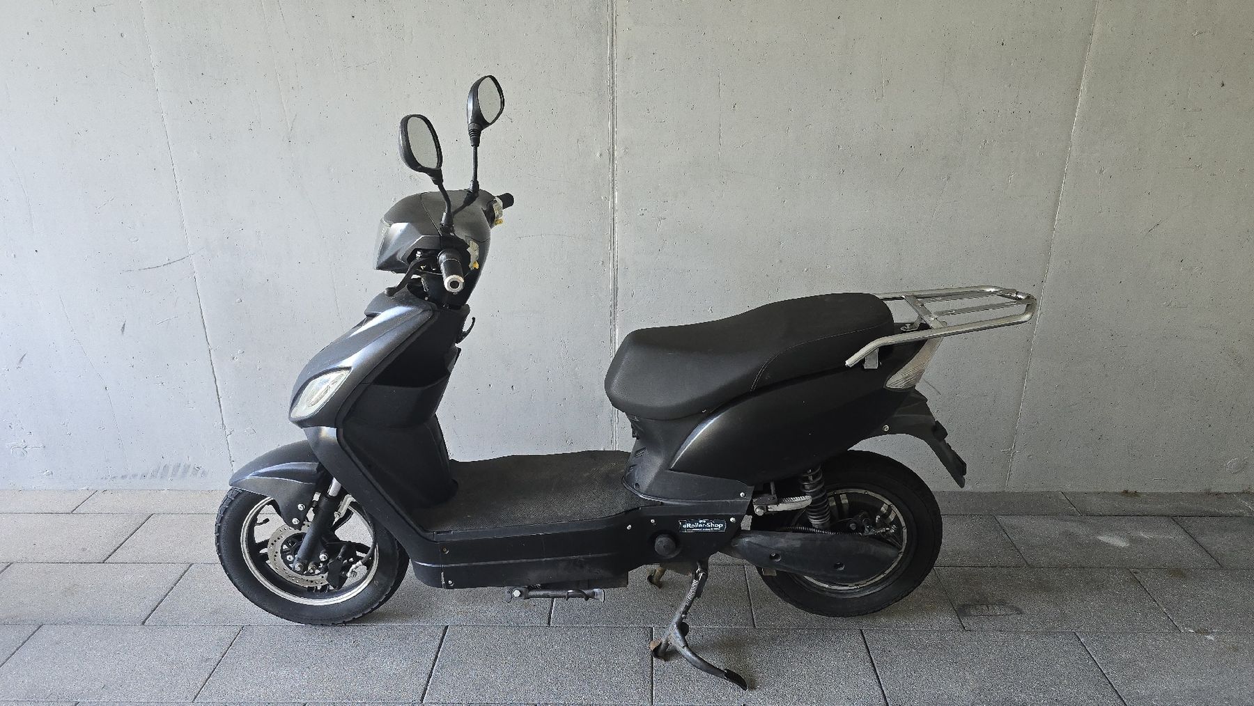 Scooter: E-Roller 25kmh Roller 25/kmh E Roller – Difettoso da Egg b. Zürich venduto da psy_tj5h 1
