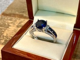 SEHR SCHÖNER RING MIT SCHMUCKSTEINE GESTEMPELT 925, GR.61