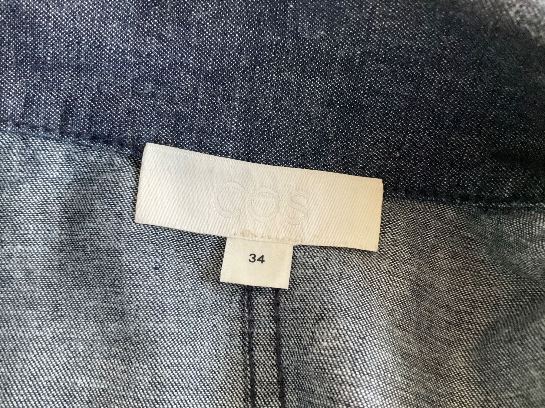 Cos Giacche: Jeansjacke von COS – Usato da Bern venduto da Gabriela32 6