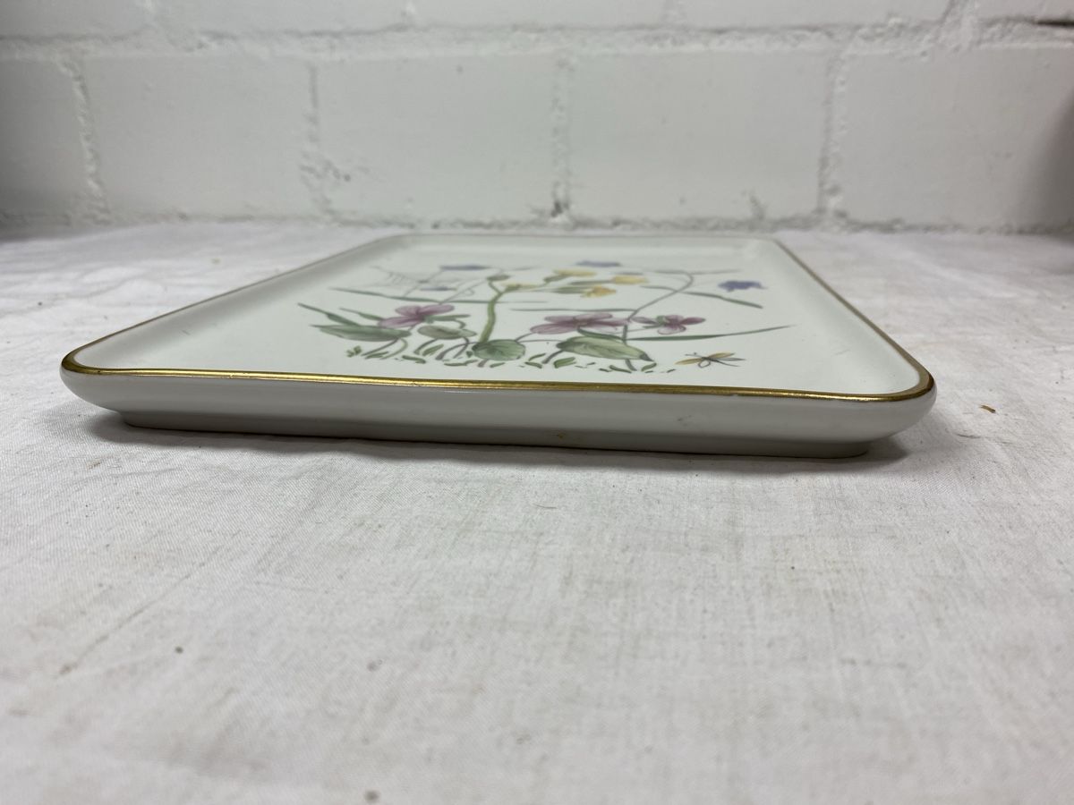 Servierplatten: Platte mit Blumenmotiv und Goldrand – Gebraucht aus sursee von trilli-tralli 3