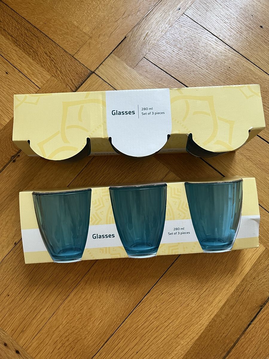 Coop Bicchieri: Lot de 9 verres bleus - Coop – Nuovo e nell'imballaggio originale da Neuchâtel venduto da jeromecurty