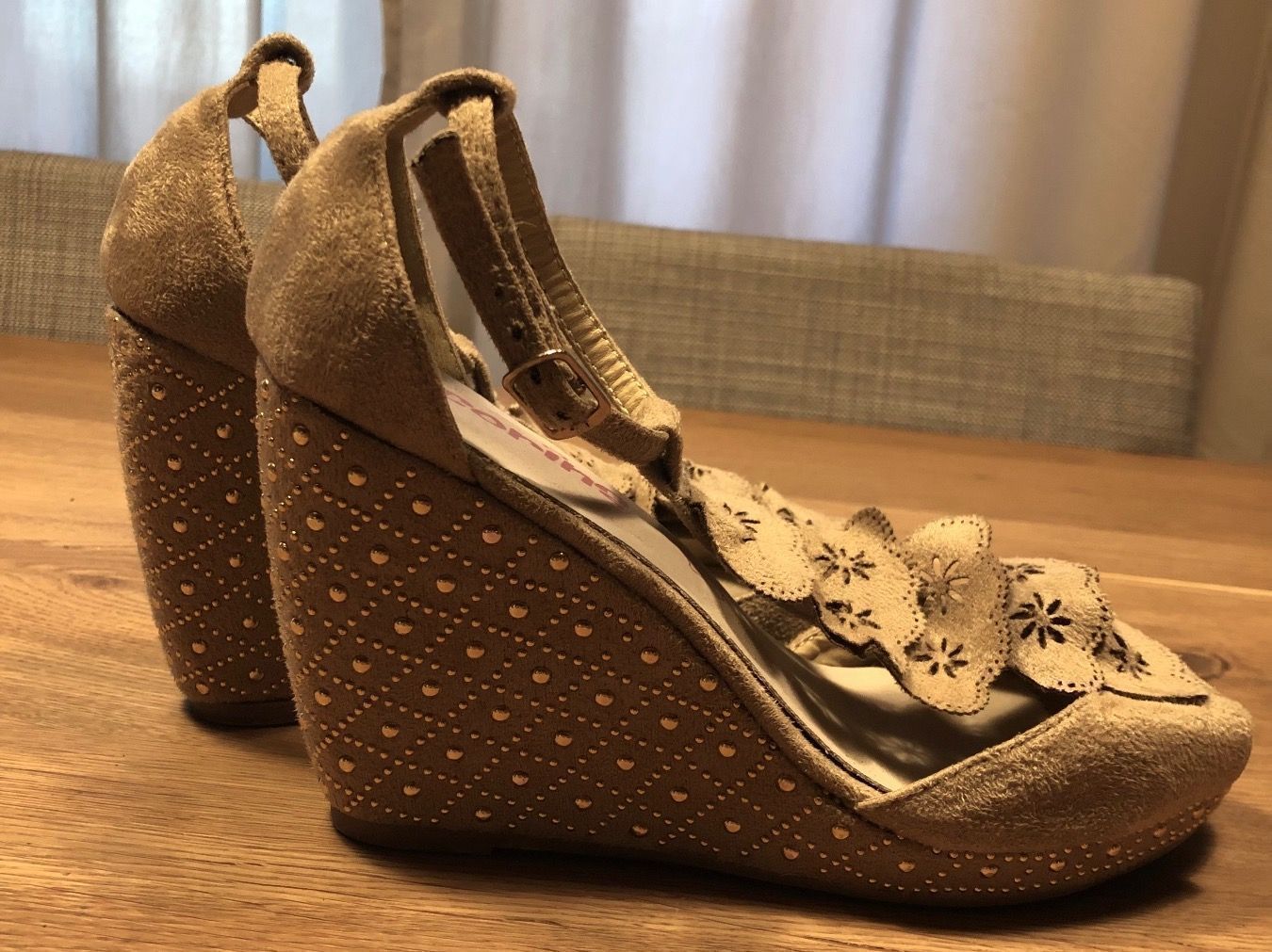 Scarpe da donna: Keilsandalette Gr. 38 – Usato da Rohr b. Olten venduto da -FaLu- 4
