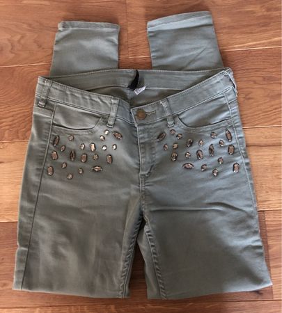 H&M Damen Jeans Gr. 38 Olive