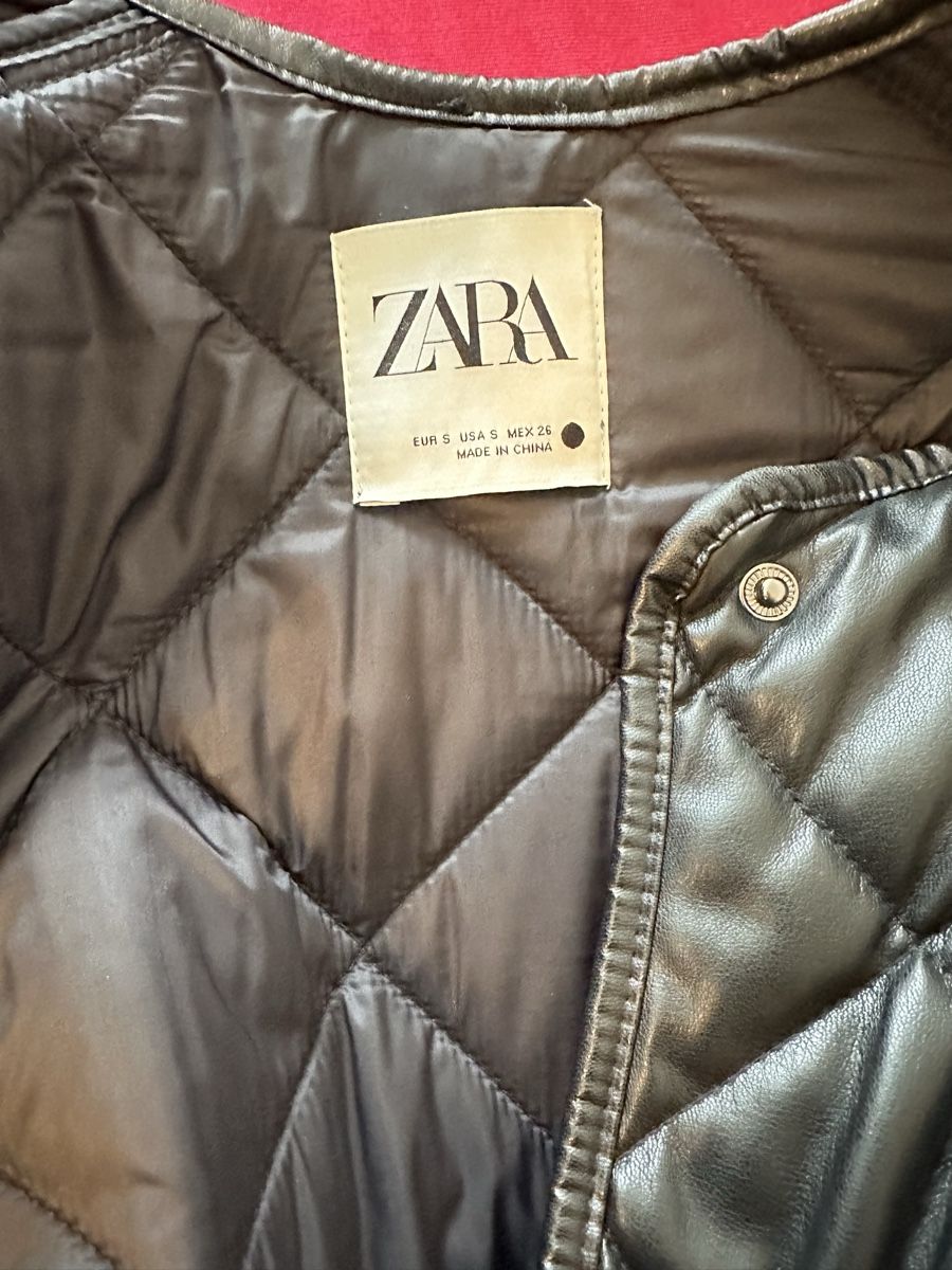 Zara Vestes: Zara Black Quilted Padded Coat - Size S - Winter Essential – D'occasion à Murgenthal par mar_q2yf 2