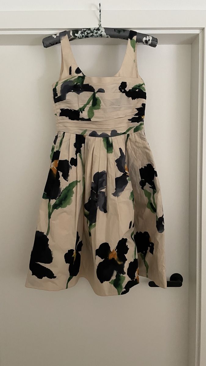 Moschino Vestiti: Robe Moschino – Usato da Satigny venduto da Pauline_1987