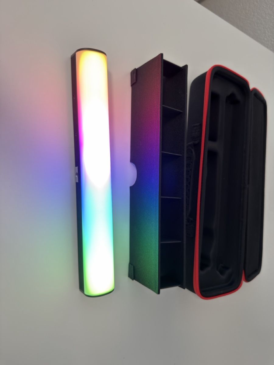 Lampade: Aputure MT Pro – Usato da Murten venduto da 0O7