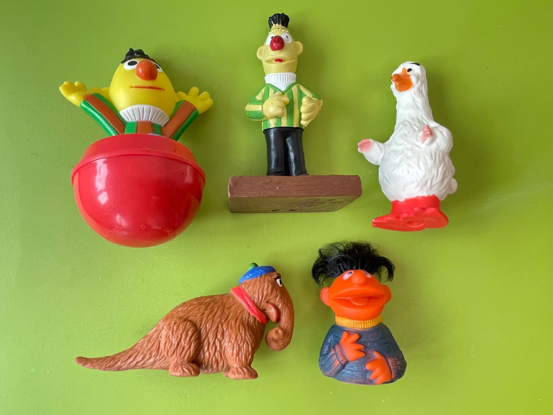 Figuren: 5x Sesamstrasse Erni / Bert / Toccata / Snuffy Comic Figur – Gebraucht aus Gossau SG von entwederoder 2