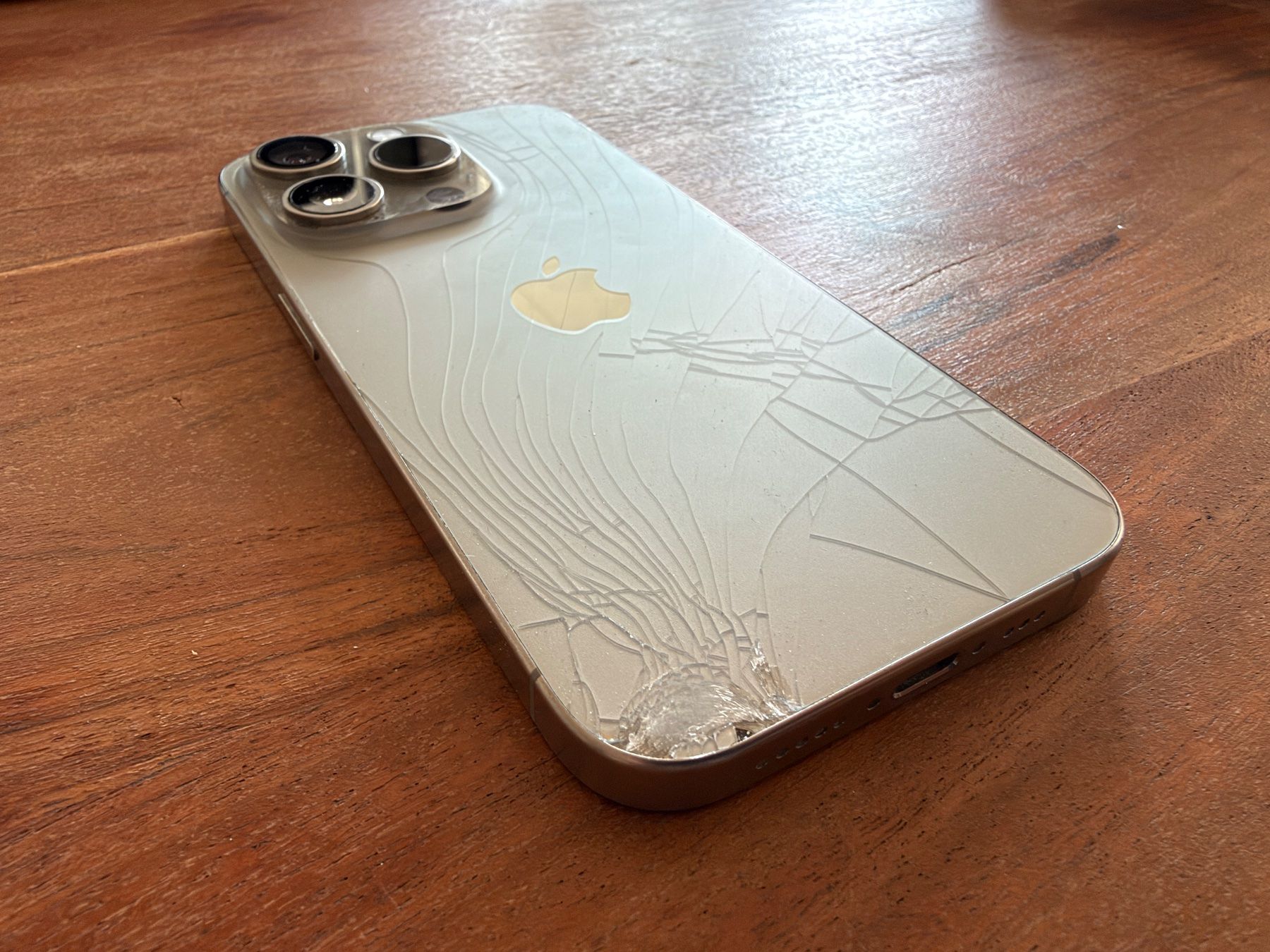 Apple Telefoni cellulari / Smartphones: Apple iPhone 15 Pro 128GB Natural Titanium ab 1.- – Usato da Aadorf venduto da siggiesmallzz 5