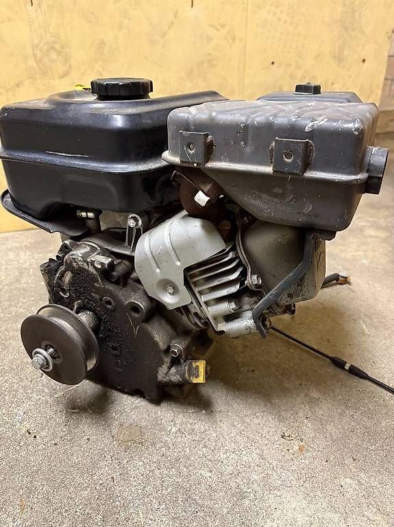 Motori: Vuangard universal Benzin Motor – Usato da Freienstein venduto da rivardo8652848 3