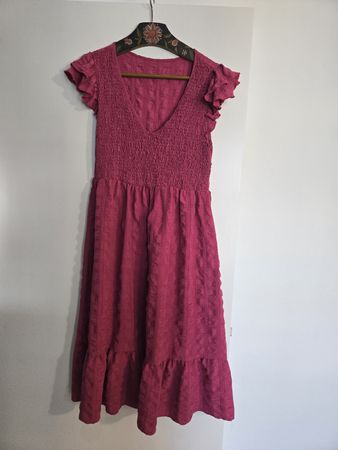 Sommerliches, pinkes Kleid mit Rüschenärmeln, Grösse 40/42