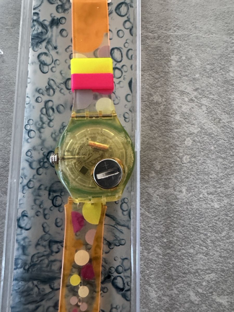 Swatch Uhren: Montre Swatch multicolore  – Defekt aus Posieux von Angeles82 2
