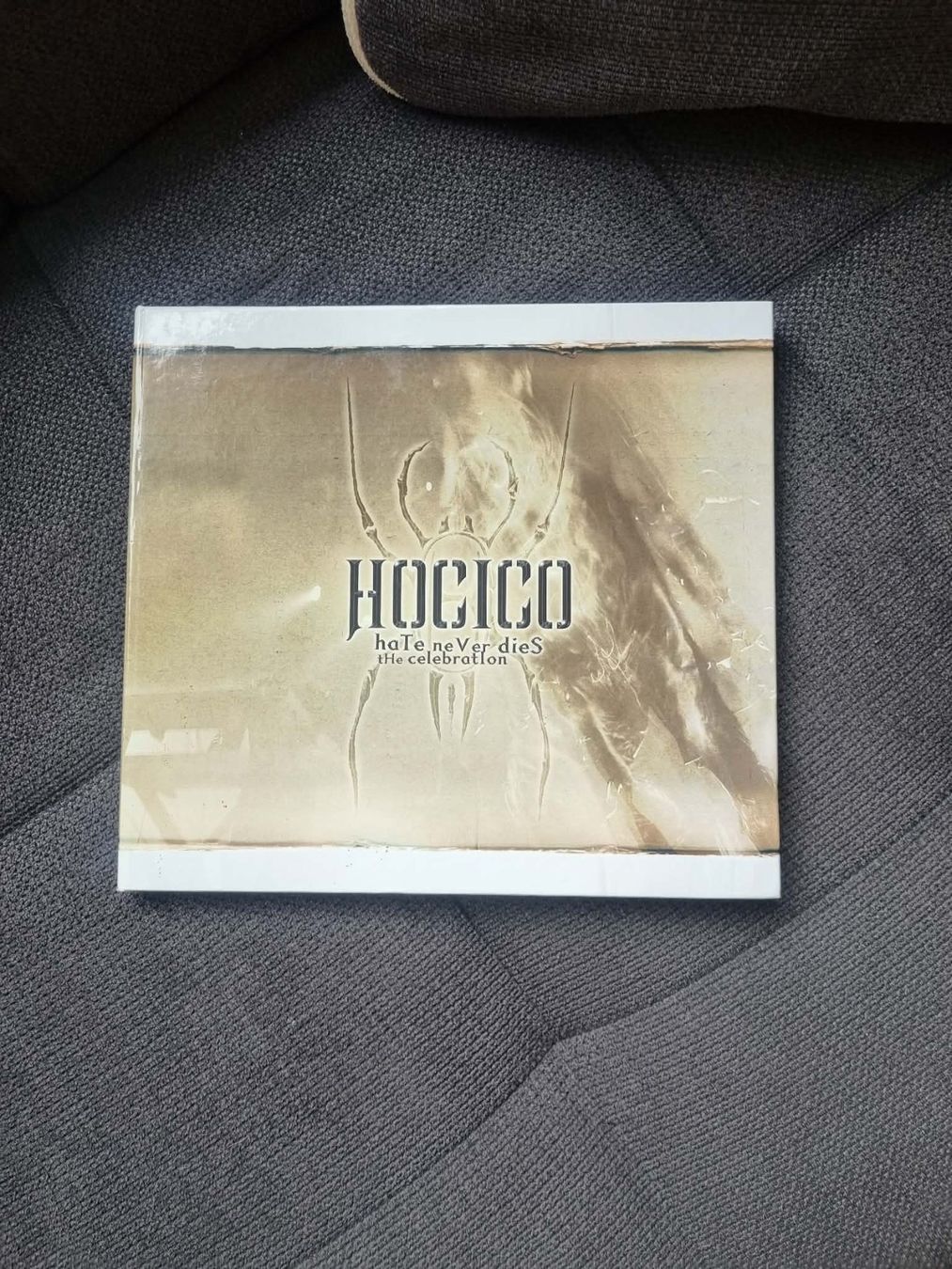 CD: HOCICO /HATE NEVER DIES      Limited CD-Box – Usato da steckborn venduto da veckot