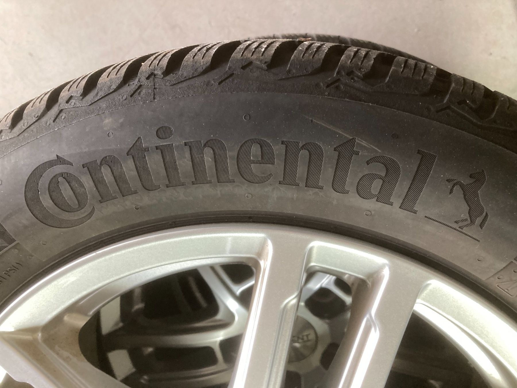 Kia Pneumatici & Ruote complete: 205/55R16 Winterräder Kia Ceed Continental – Usato da Cham venduto da WB2223 7