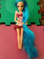 barbie puppe,,mit lang dunckelblauhaaren