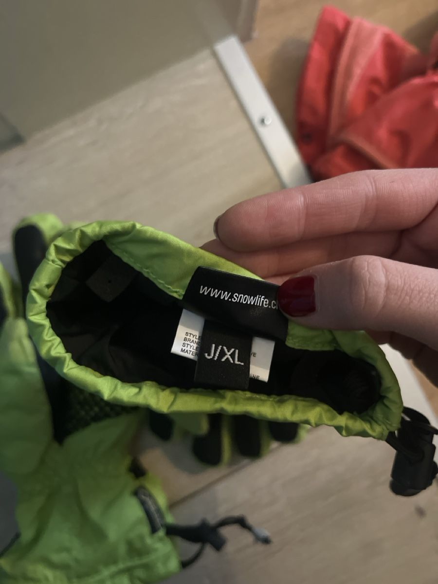 Guanti: Kinderhandschuhe xl – Usato da Ins venduto da rere23 2