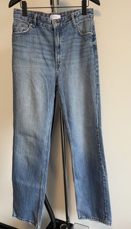 Jeans Bershka droit taille 38 bleu clair, bon état, parfait 