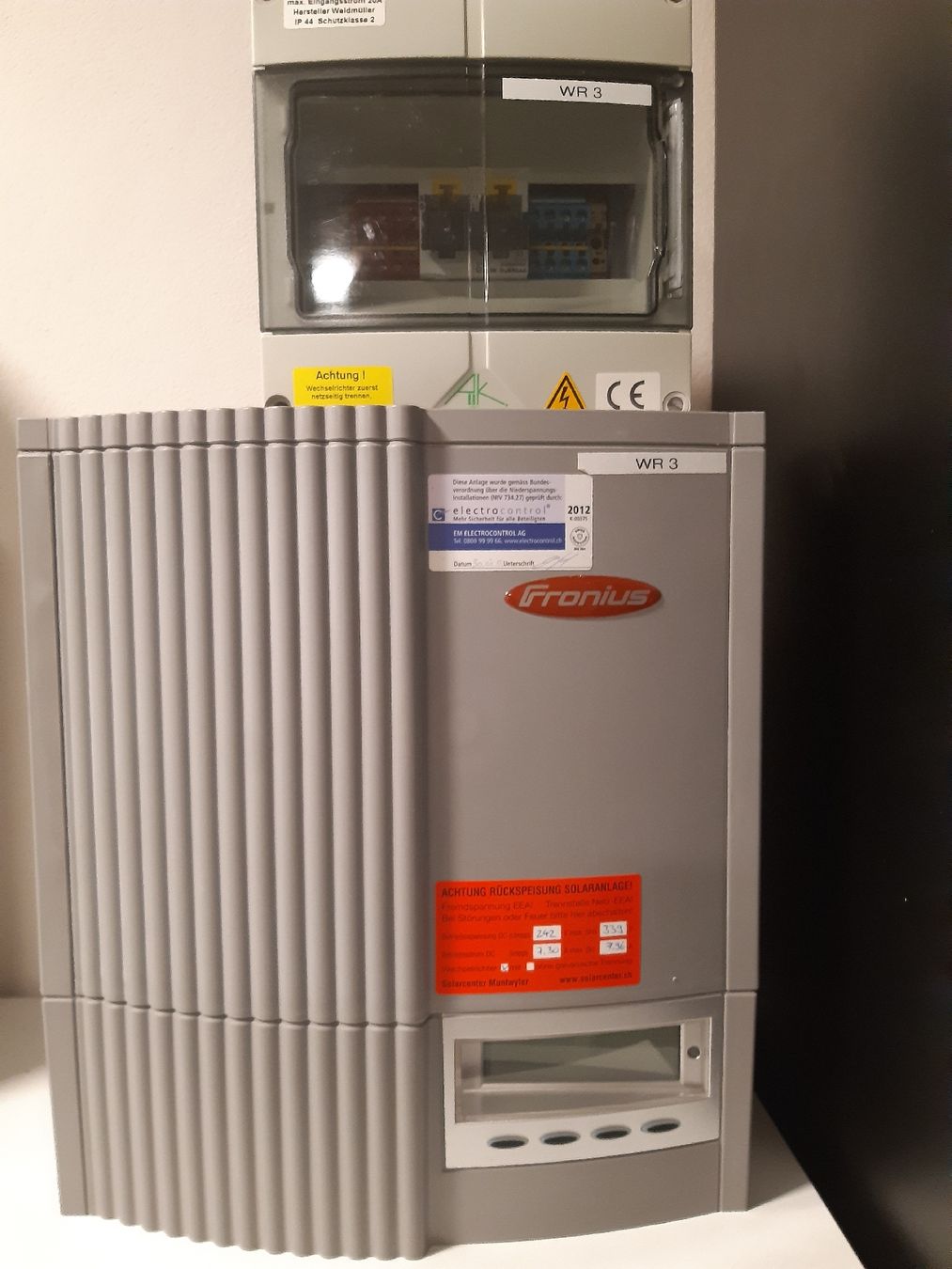 Fronius Inverter: Solarwechselrichter mit Freischaltebox – Usato da Spiegel b. Bern venduto da hopplas