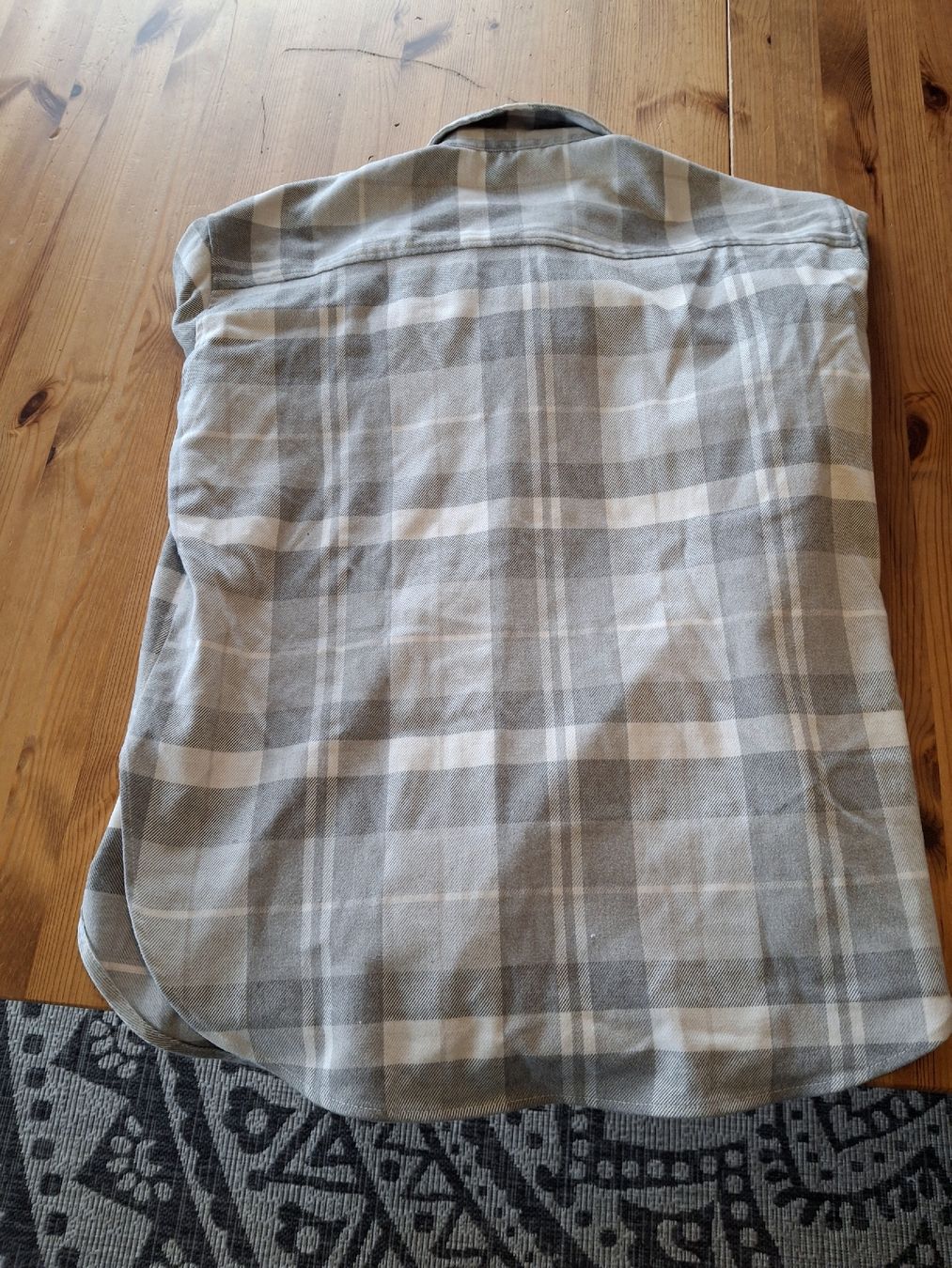 H&M Hemden: Baumwollhemd – Gebraucht aus Studen BE von sch_fzs6 1