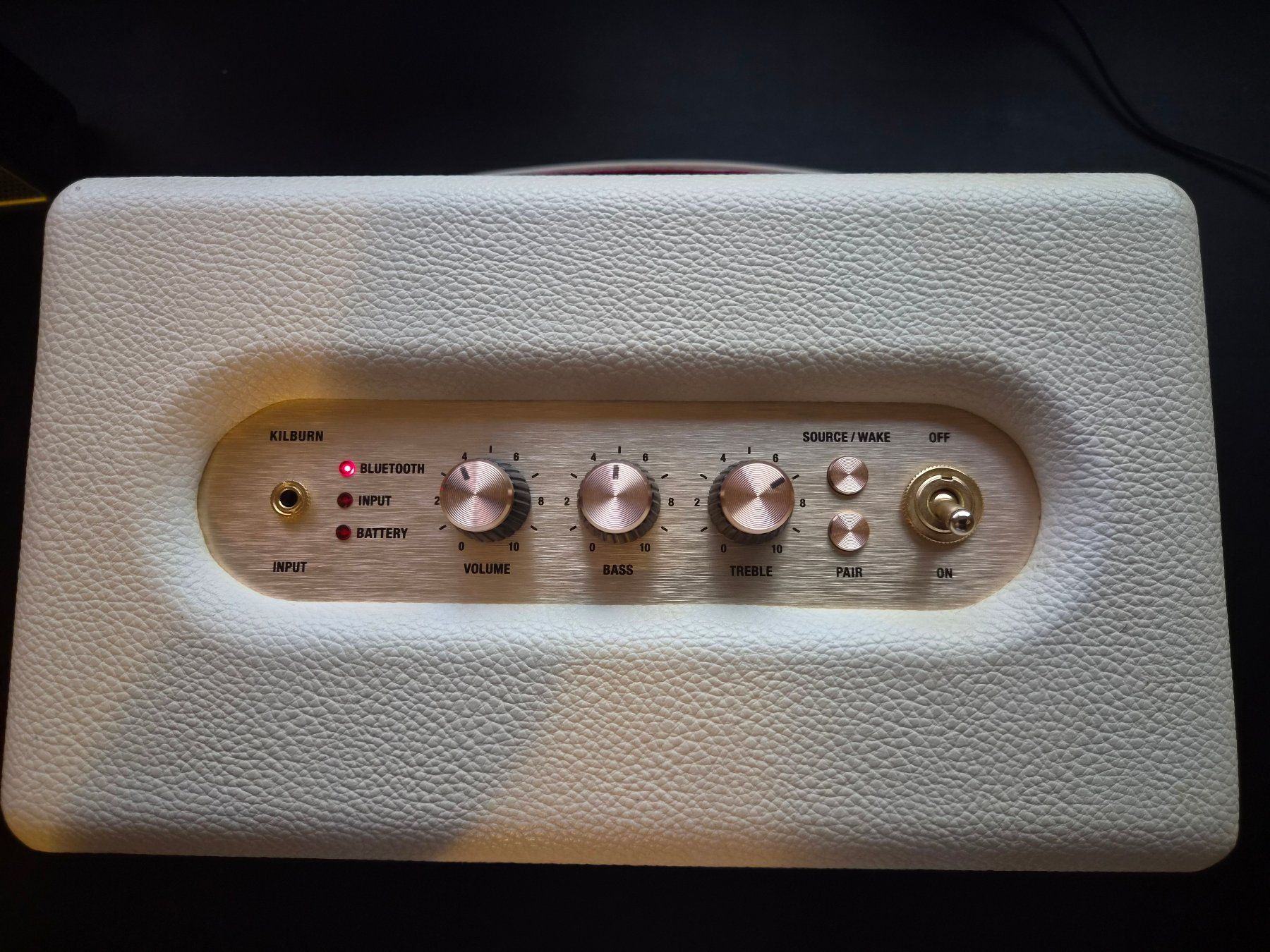 Marshall Lautsprecher: Marshall Kilburn Gen. I beige, Bluetooth – Gebraucht aus Villnachern von twofacefromportishead 2