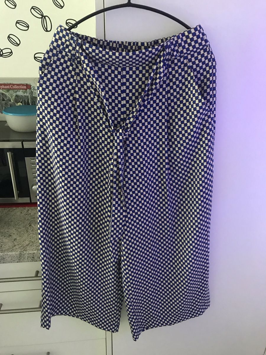 Zara Hosen: ZARA DAMEN HOSE OPTISCHEM PRINT – Gebraucht aus Basel von ros_gw5v