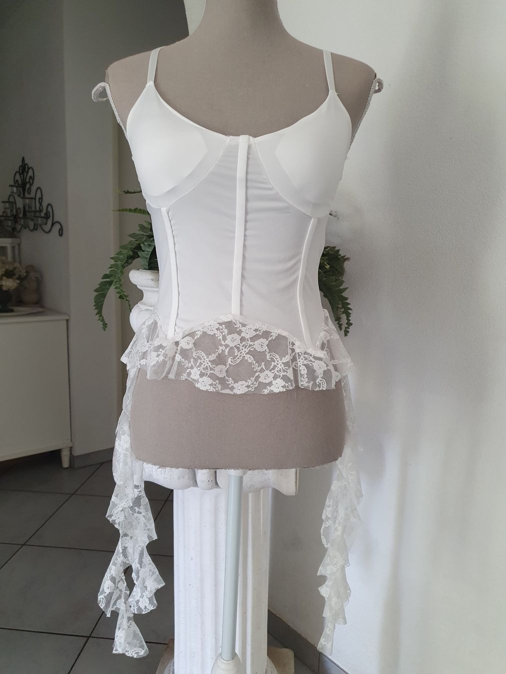 Tops: Weisses Top m. Spitzen Gr M – D'occasion à Münsingen par BlackTears-3