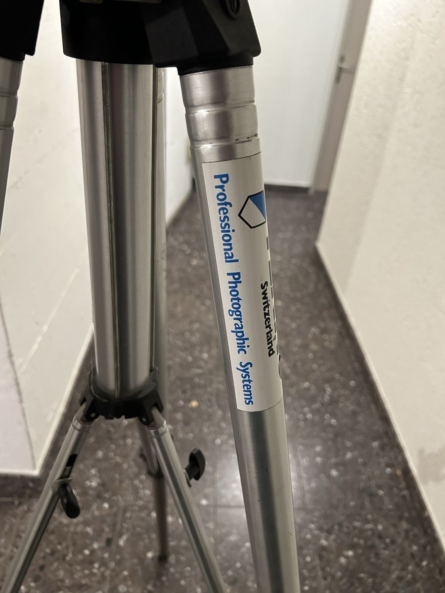 Manfrotto Trépieds & Accessoires: Manfrotto Studio Stativ Pro Alu, sehr stabil  – D'occasion à Glattfelden par gwendolyn007 5