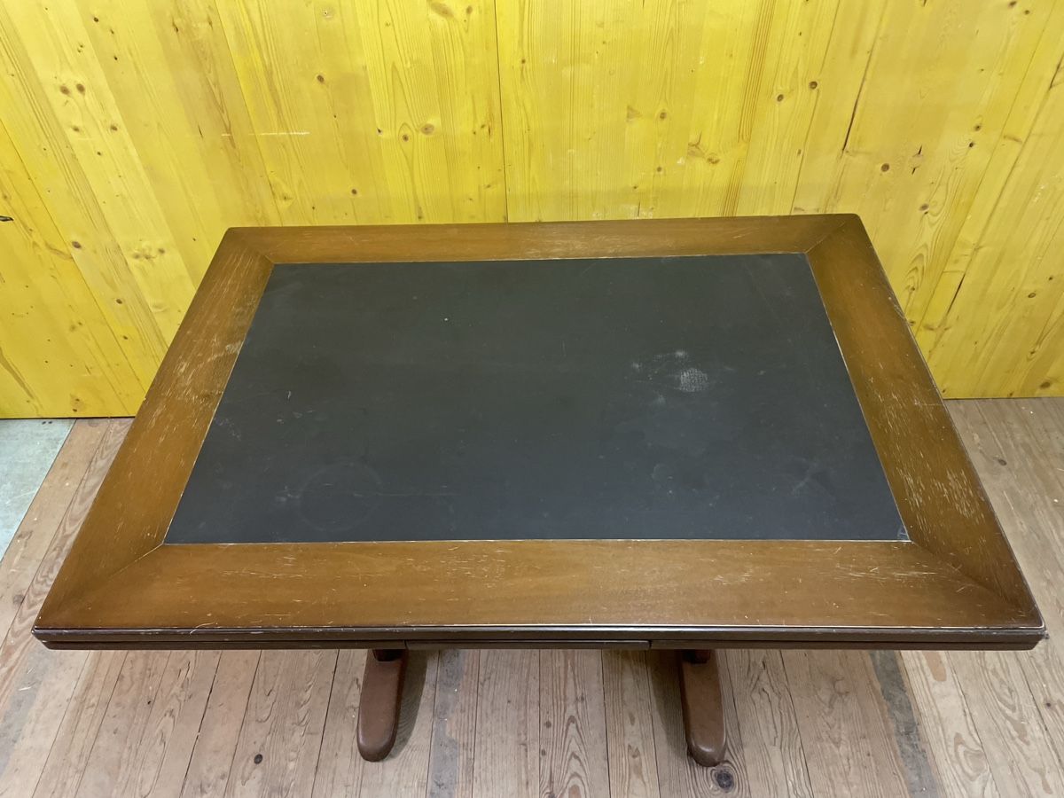 Tables: Tisch Nussbaum – D'occasion à Almens par bsundrix 1