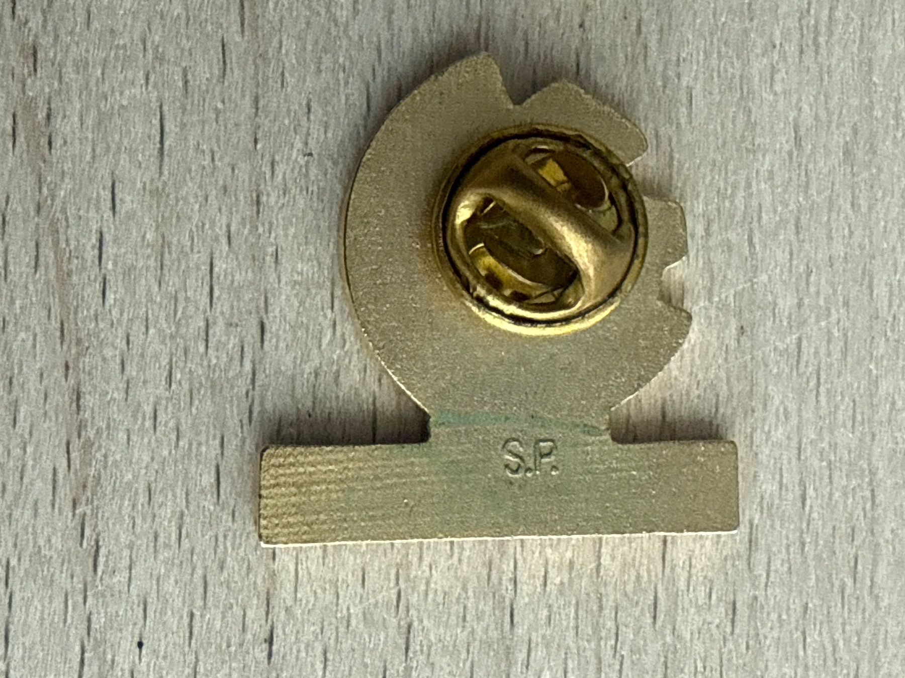 Placchette & Badge: Pin   Olympische Winterspiele Servia – Usato da Glattbrugg venduto da Schweigmatt 1