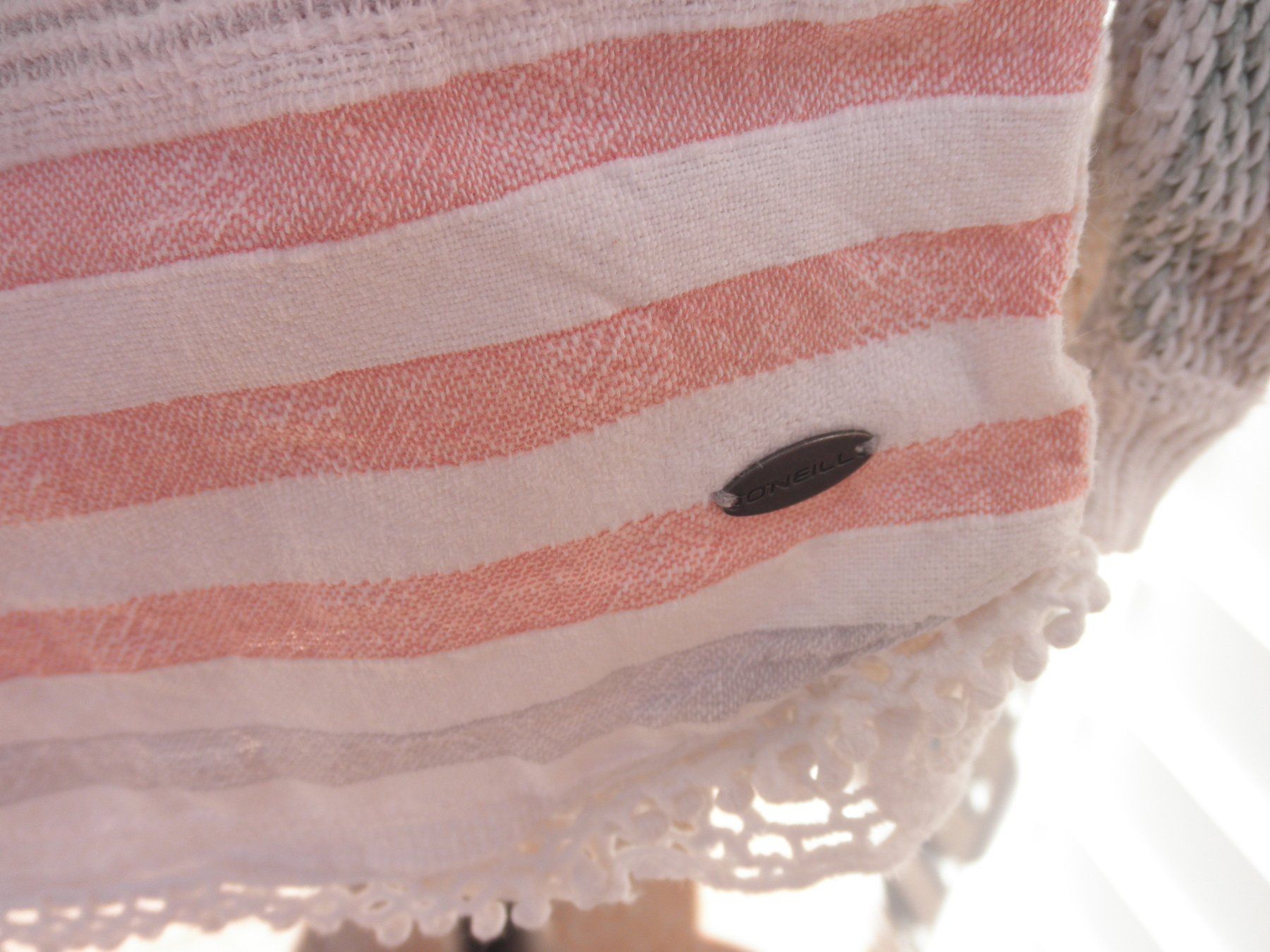 Lotti di vestiti: O' Neill Set Shorts und Kapuzenpulli – Usato da Buttwil venduto da Engelhaar 2