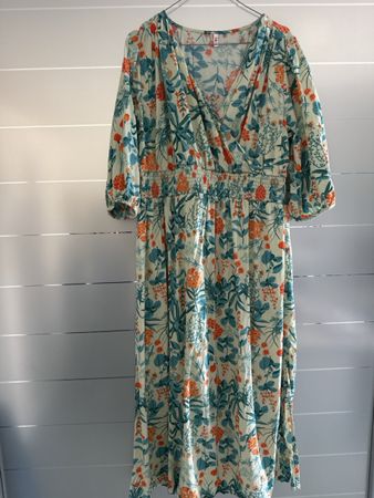 Sommerkleid Gr. XL floral leicht luftig top Zustand